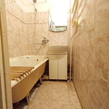 Продается Многокомнатная квартира, 60 м²