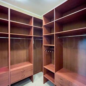 Продается Многокомнатная квартира, 225 м²