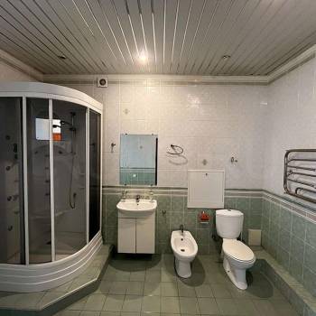 Продается Многокомнатная квартира, 225 м²