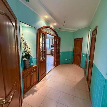 Продается Многокомнатная квартира, 225 м²