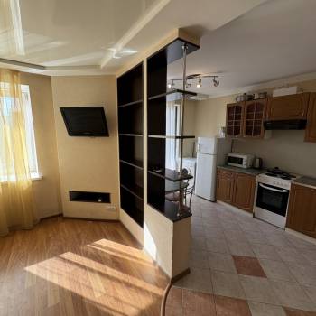 Сдается 1-комнатная квартира, 39 м²