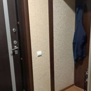 Продается Многокомнатная квартира, 70,3 м²
