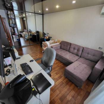 Продается 2-х комнатная квартира, 54 м²