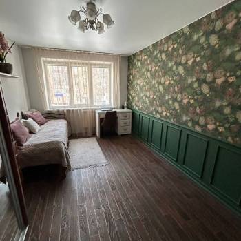 Продается Многокомнатная квартира, 79 м²