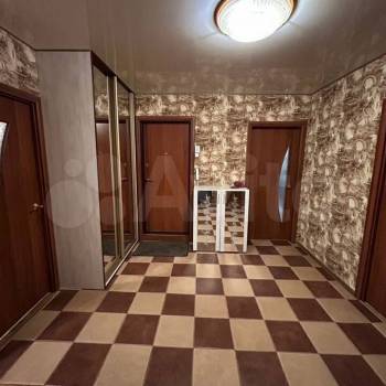 Продается Многокомнатная квартира, 79 м²