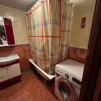 Продается Многокомнатная квартира, 79 м²