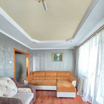 Продается Многокомнатная квартира, 70 м²