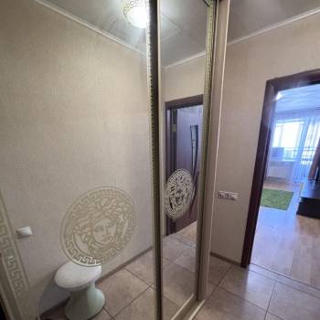 Продается 1-комнатная квартира, 32 м²