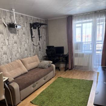 Продается 1-комнатная квартира, 32 м²
