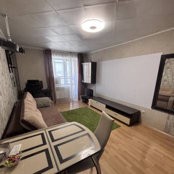 Продается 1-комнатная квартира, 32 м²