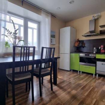 Продается 1-комнатная квартира, 39 м²