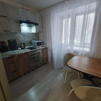 Сдается 1-комнатная квартира, 35 м²