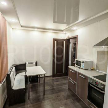 Продается 1-комнатная квартира, 45 м²