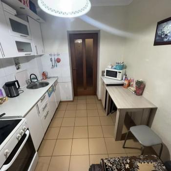 Продается 1-комнатная квартира, 40,7 м²