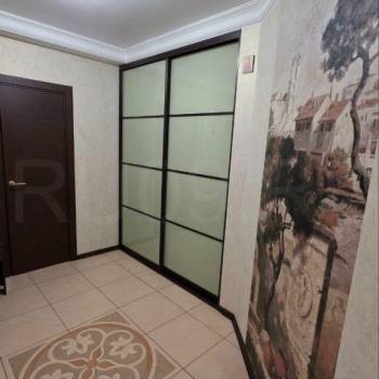 Продается Многокомнатная квартира, 160 м²