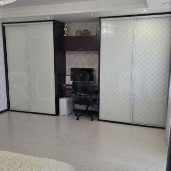 Продается Многокомнатная квартира, 160 м²
