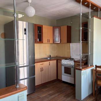 Сдается 1-комнатная квартира, 52 м²