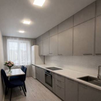 Продается 2-х комнатная квартира, 57 м²