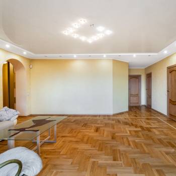 Продается Многокомнатная квартира, 129 м²