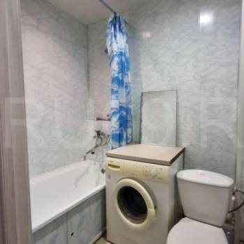 Продается 1-комнатная квартира, 35 м²