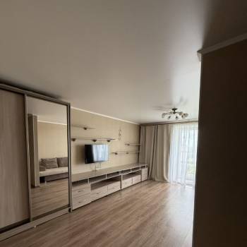 Продается 1-комнатная квартира, 40,4 м²