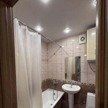 Продается 1-комнатная квартира, 40,4 м²