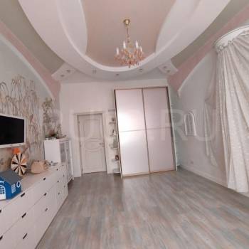 Продается Многокомнатная квартира, 205 м²