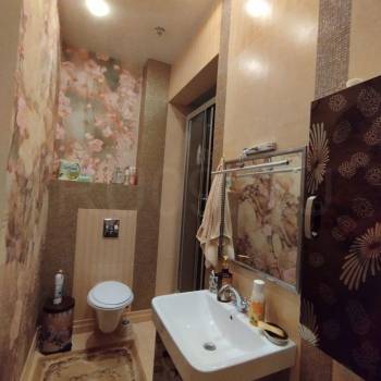 Продается Многокомнатная квартира, 205 м²