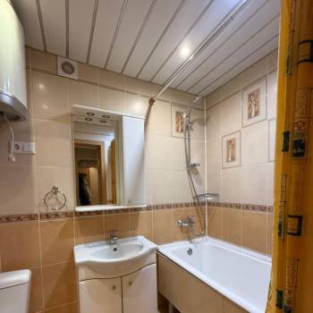 Сдается 1-комнатная квартира, 42 м²