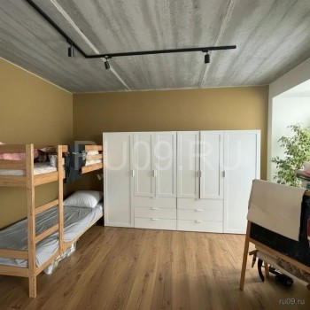 Продается 3-х комнатная квартира, 200 м²