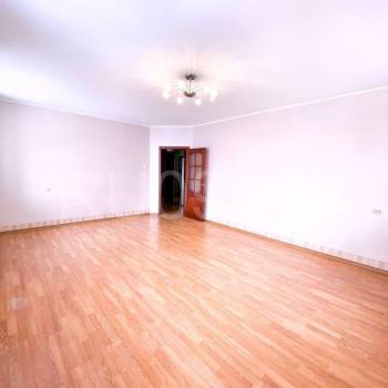 Продается 3-х комнатная квартира, 113 м²