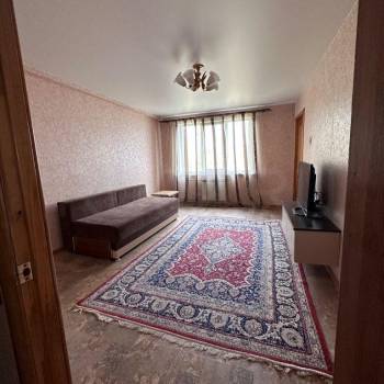 Продается Многокомнатная квартира, 57 м²