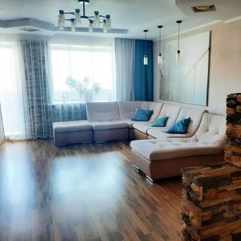Продается 3-х комнатная квартира, 100 м²