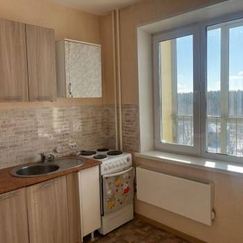 Сдается 1-комнатная квартира, 42 м²