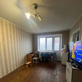 Продается Многокомнатная квартира, 60 м²