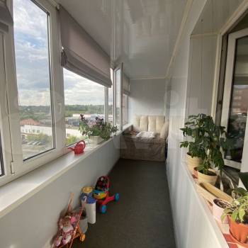 Продается 1-комнатная квартира, 52,4 м²