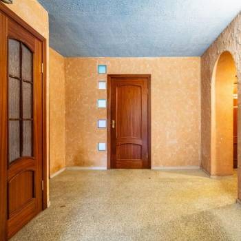 Продается Многокомнатная квартира, 76,7 м²