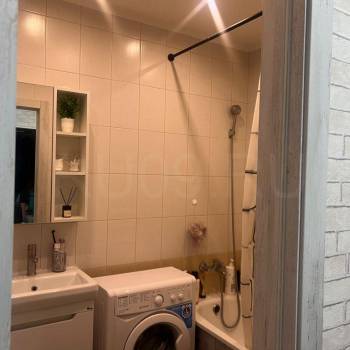 Продается 1-комнатная квартира, 43 м²