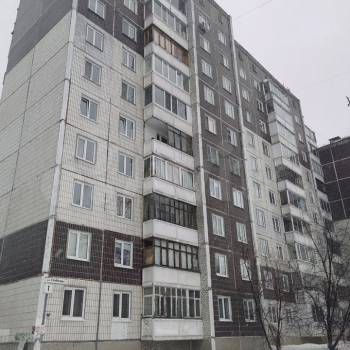 Продается Многокомнатная квартира, 77 м²