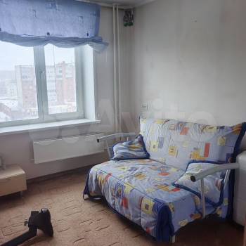 Продается Многокомнатная квартира, 77 м²