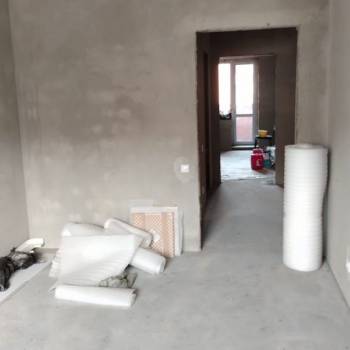 Продается 1-комнатная квартира, 52 м²