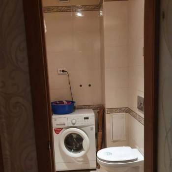 Сдается 1-комнатная квартира, 54 м²