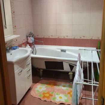 Сдается 1-комнатная квартира, 54 м²