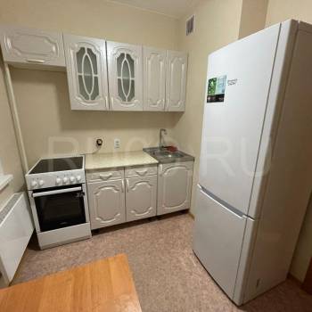 Продается 1-комнатная квартира, 32 м²