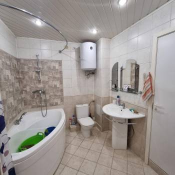Продается 2-х комнатная квартира, 56 м²
