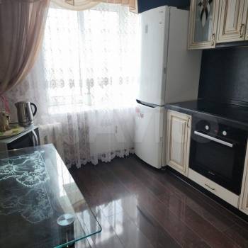 Продается 3-х комнатная квартира, 61 м²