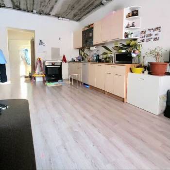 Продается 1-комнатная квартира, 47,2 м²