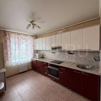 Продается 1-комнатная квартира, 40 м²