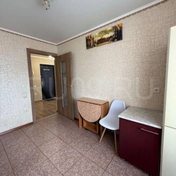 Продается 1-комнатная квартира, 40 м²