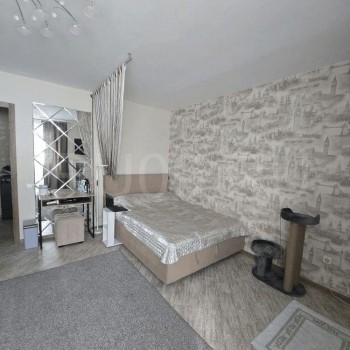 Продается 1-комнатная квартира, 35 м²